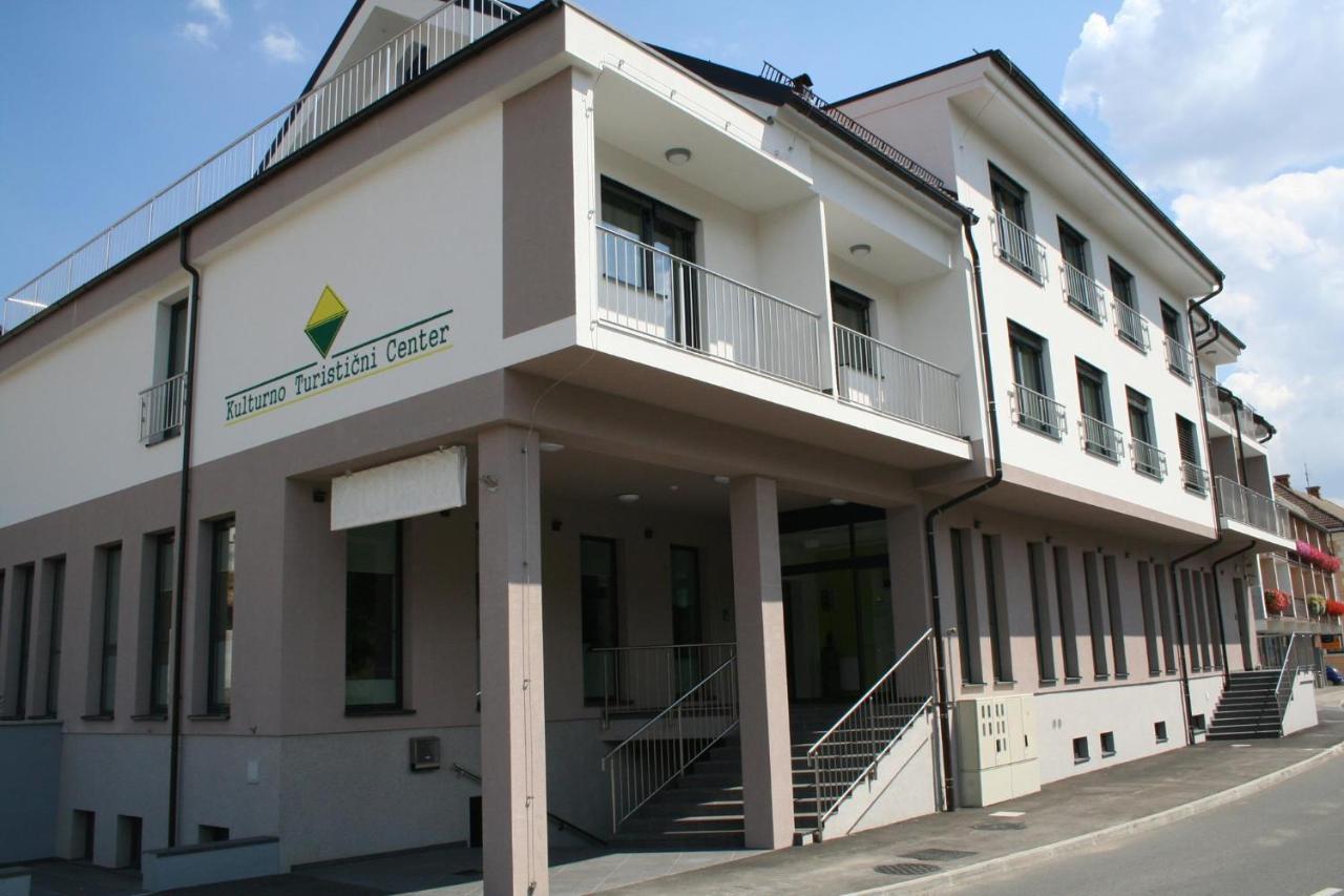 Hotel Oskar Hrib-Loski Potok エクステリア 写真